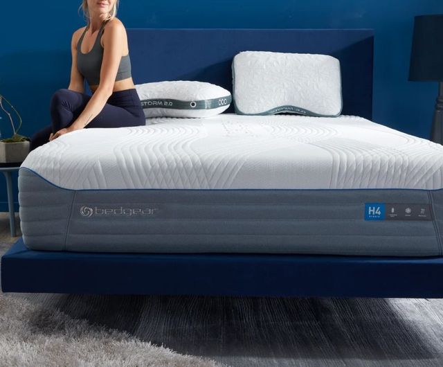 BEDGEAR® H4 Performance® 12" Hybrid Medium Pillow Top California King Mattress-1