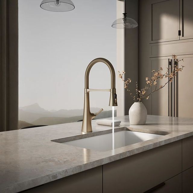 KOHLER® Graze® Vibrant Brushed Bronze 21" Semi-Professional Kitchen Sink Faucet with 3-Function Sprayhead-3