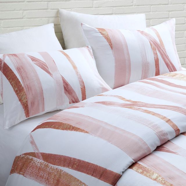 Olliix by CosmoLiving Jorja Cotton Metallic Printed Blush and Gold King/California King Comforter Set-1