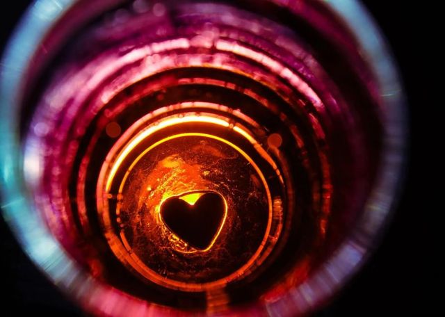 Classy Art Glass Heart Wall Art-1