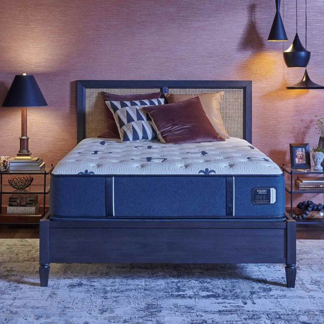 Stearns & Foster® Studio Wrapped Coil Medium Tight Top King Mattress-1