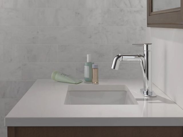 Delta Nicoli® Chrome Single Handle Pull-Down Bathroom Faucet-2