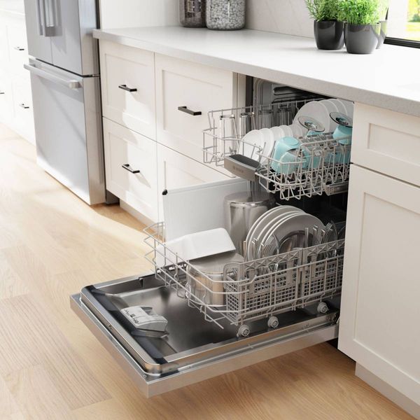 Bosch 100 Series 24" Stainless Steel Front Control Built In Dishwasher