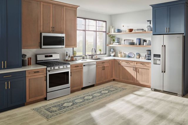 Maytag® 36 in. 24.5 Cu. Ft. Fingerprint Resistant Stainless Steel Side by Side Refrigerator -5