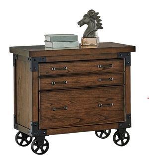 Click to view more images of the product.