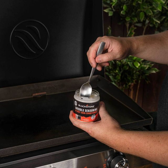 Blackstone® 6.5 Oz Griddle Seasoning & Cast Iron Conditioner-3