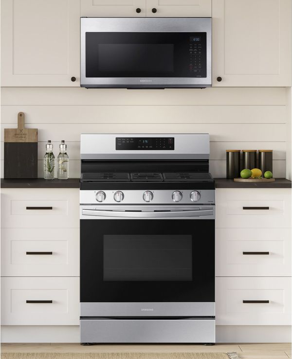 Samsung 30" Fingerprint Resistant Stainless Steel Smart Freestanding Gas Range