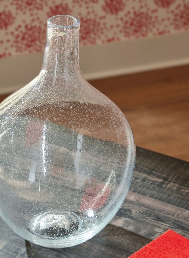 Signature Design by Ashley® Kurthorne Clear Vase-1