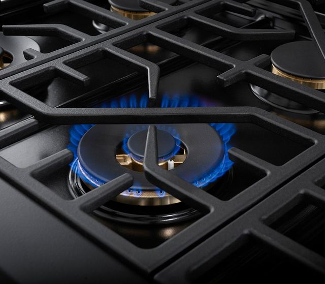 Forza™ Professional 36" Stainless Steel Gas Cooktop-3