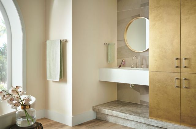 Brizo Invari® Brilliance® Polished Nickel 8" Towel Bar-2