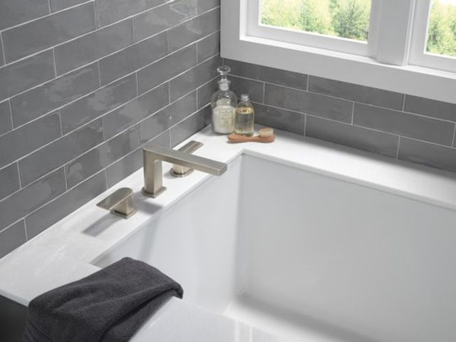 Peerless Xander® Brushed Nickel Roman Tub Trim Kit-2