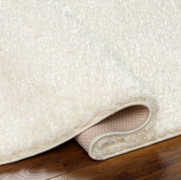 Surya Moda Shag White 4'x6' Area Rug-3