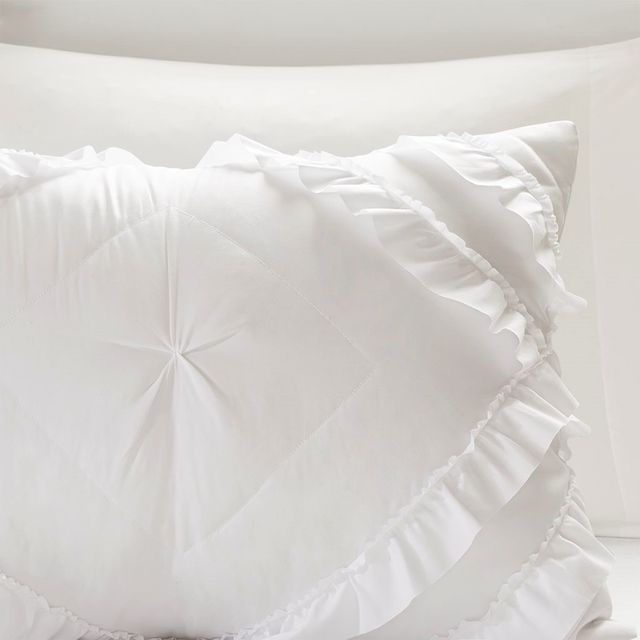 Olliix by Intelligent Design Kacie White Full/Queen Solid Coverlet Set with Tufted Diamond Ruffles-4