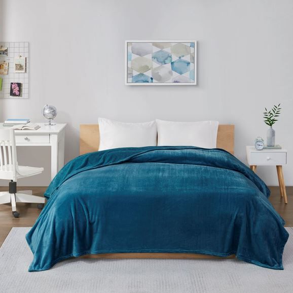 Olliix by Intelligent Design Microlight Plush Teal Twin/Twin XL Oversized Blanket-3