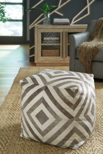 Signature Design by Ashley® Hartselle Brown Pouf-2