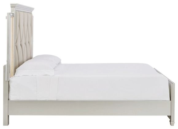 Signature Design by Ashley® Lindenfield Silver California King Panel Bed-3