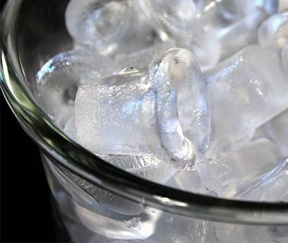 Perlick® Signature Series 15" 55 lb. Stainless Steel Clear Ice Maker-3