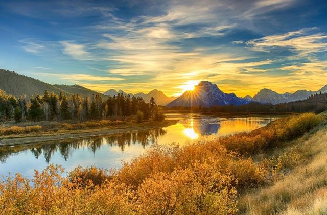Classy Art Lake by the Mountain Wall Art-1
