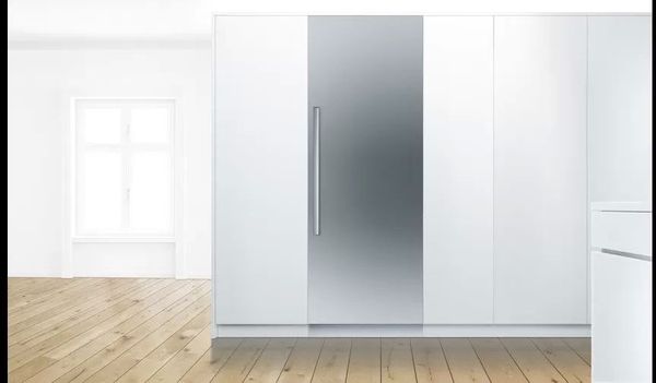 Bosch Benchmark Series 30 in. 16.8 Cu. Ft. Custom Panel Built-In Counter Depth Column Refrigerator