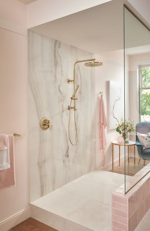 Brizo Essential™ Brilliance® Luxe Gold® 12" Linear Round Soothing Spray Single-Function Raincan Shower Head-4