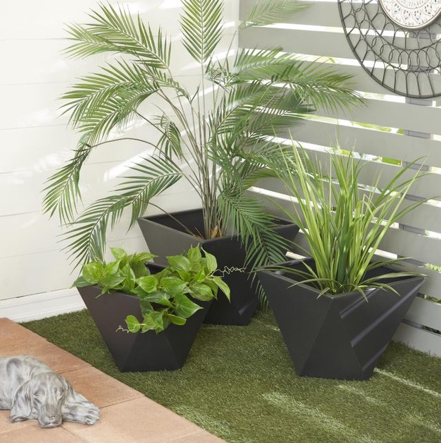 Deco Marche CosmoLiving by Cosmopolitan 3-Piece Gray Indoor Outdoor Planter-4