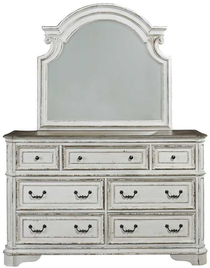 Liberty Furniture Magnolia Manor Panel Bed