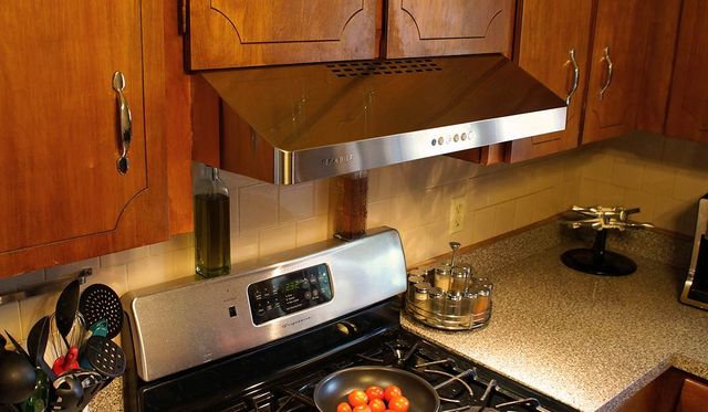 Faber Levante II 30" Stainless Steel Under Cabinet Range Hood-3