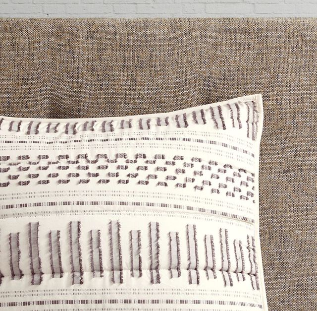 Olliix by INK+IVY Rhea Ivory/Charcoal Full/Queen Cotton Coverlet Set-3