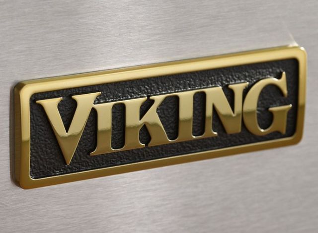 Viking® 5 Series 48" Pure White Wall Mounted Range Hood-3