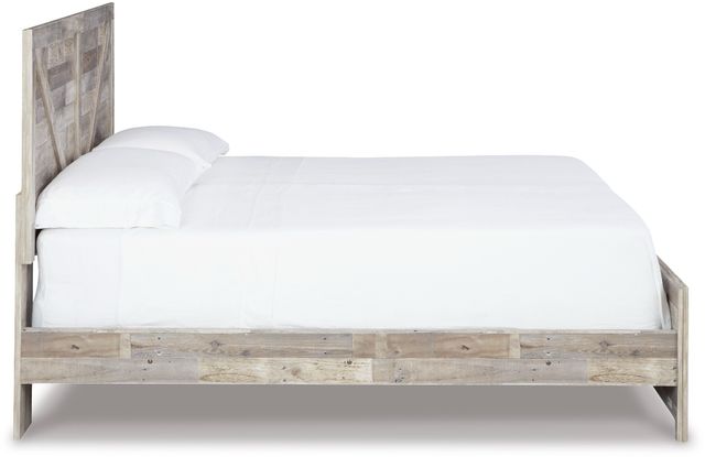 Benchcraft® Hodanna Whitewash King Crossbuck Panel Bed-3