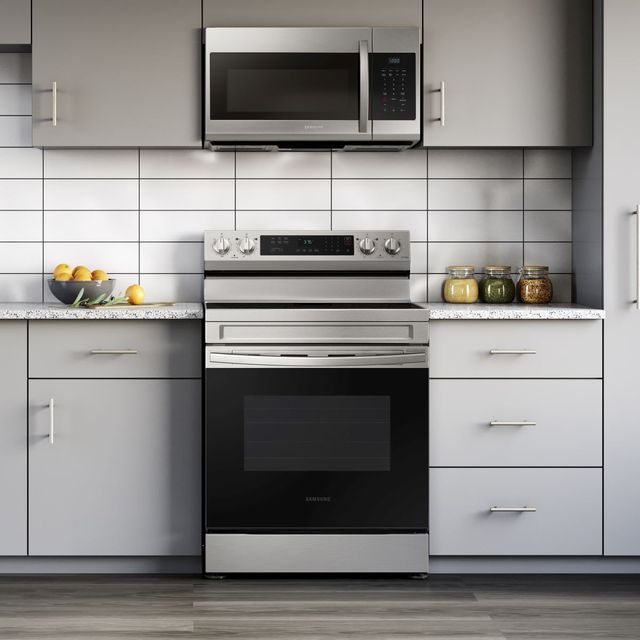 Samsung 30" Stainless Steel Smart Freestanding Electric Range-10