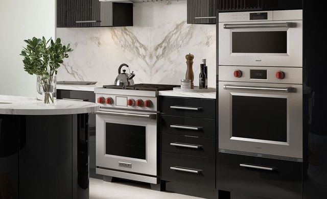 Wolf® 30" Stainless Steel Pro Style Dual Fuel Range-3