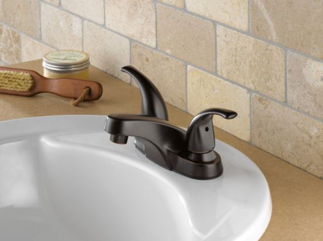 Peerless Core Oil Rubbed Bronze 4" 2-Handle Lever Bathroom Faucet with Pop-Up-2