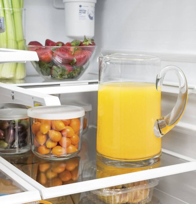 GE® Series 33 in. 24.7 Cu. Ft. Slate French Door Refrigerator-7