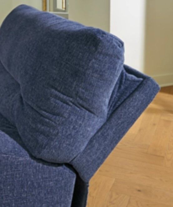 Signature Design by Ashley® Acklen Place 2-Piece Navy Power Reclining Sectional-4