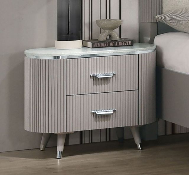 Furniture of America® Aldridge 4-Piece Light Gray Queen Bedroom Set-3