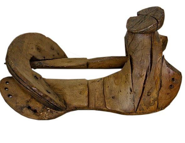 LMT Wooden Saddle-0