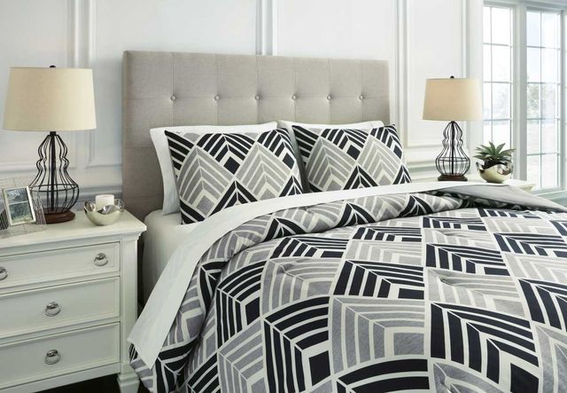 Signature Design by Ashley® Ellowyn Black/Gray/Bone Queen Comforter Set-2