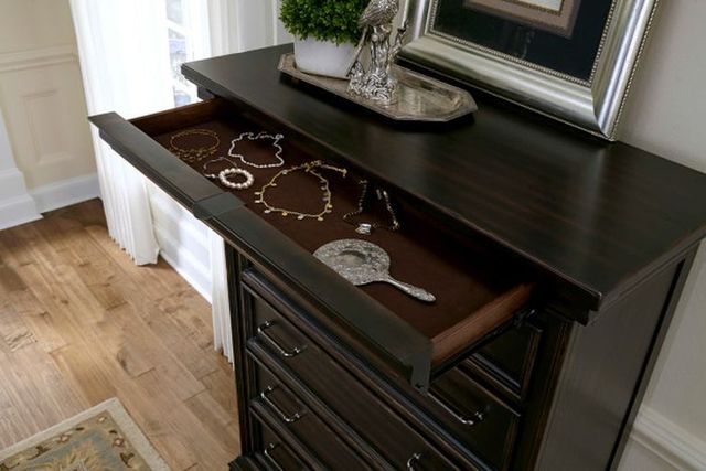 Pulaski™ Caldwell Deep Brown Chest-1