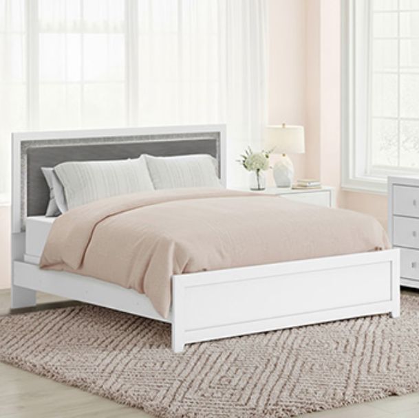 Signature Design by Ashley® Maeling Gray/White King Upholstered Panel Headboard-1