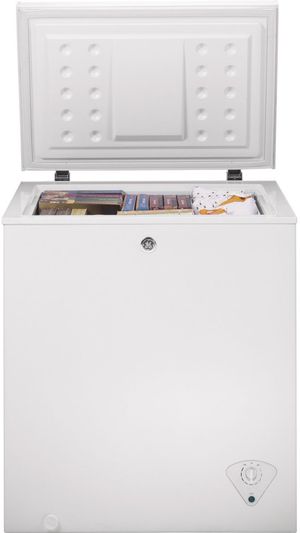 GE 5.0 Cu. Ft. White Chest Freezer