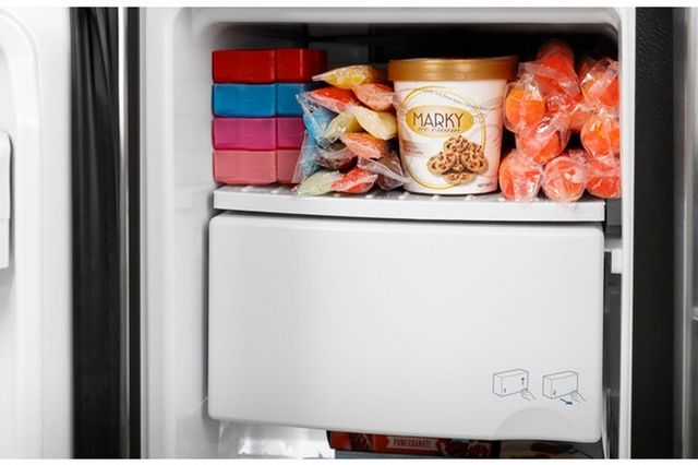 GE® 36 in. 25.3 Cu. Ft. Fingerprint Resistant Stainless Steel Side by Side Refrigerator-14