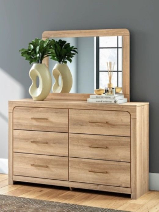 Signature Design by Ashley® Kinlanni Tan Bedroom Mirror-1