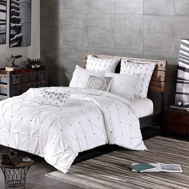 Olliix by INK+IVY 3 Piece White King/California King Masie Elastic Embroidered Cotton Duvet Cover Set-4