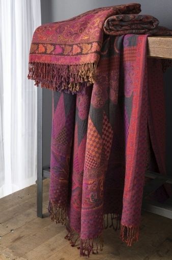 Surya Tenali Eggplant 55"x80" Throw Blanket-3