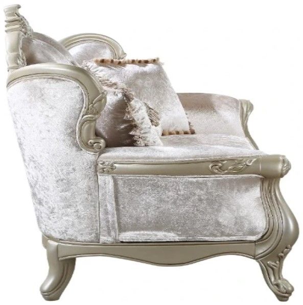 New Classic® Home Furnishings Monique Champagne Loveseat-3