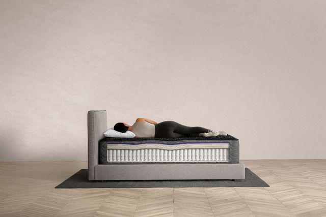 Beautyrest Black® Series 3 Hybrid 14.5" Firm Smooth Top Queen Mattress-7