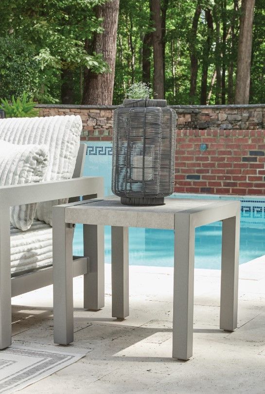 Signature Design by Ashley® Moonlight View Gray Aluminum/Stone Outdoor End Table-3