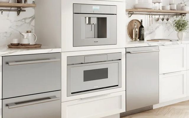 Thermador® 30" Stainless Steel Microwave Drawer -5