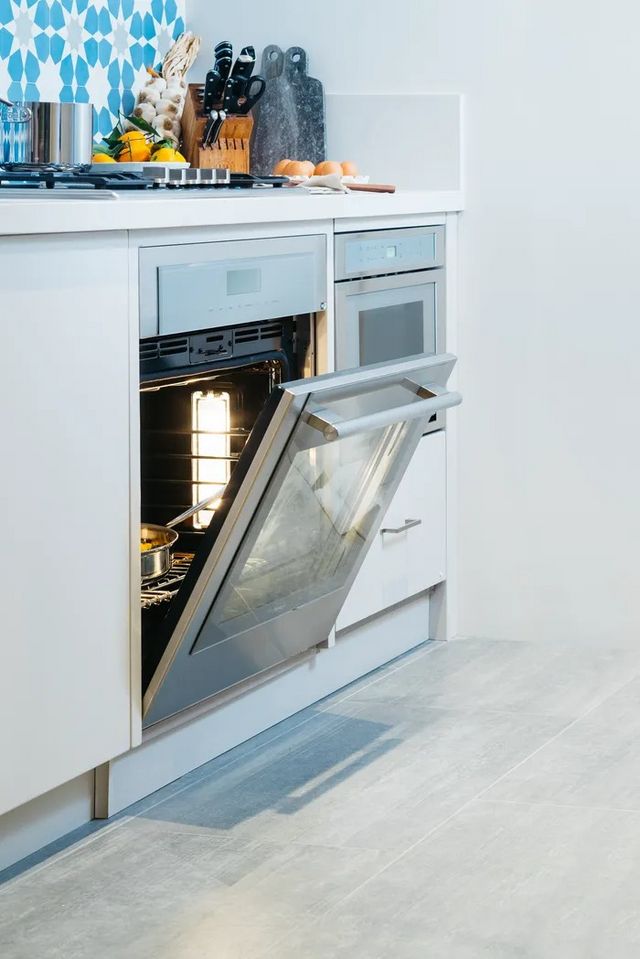 Thermador® Masterpiece® 30" Stainless Steel Single Electric Wall Oven-6